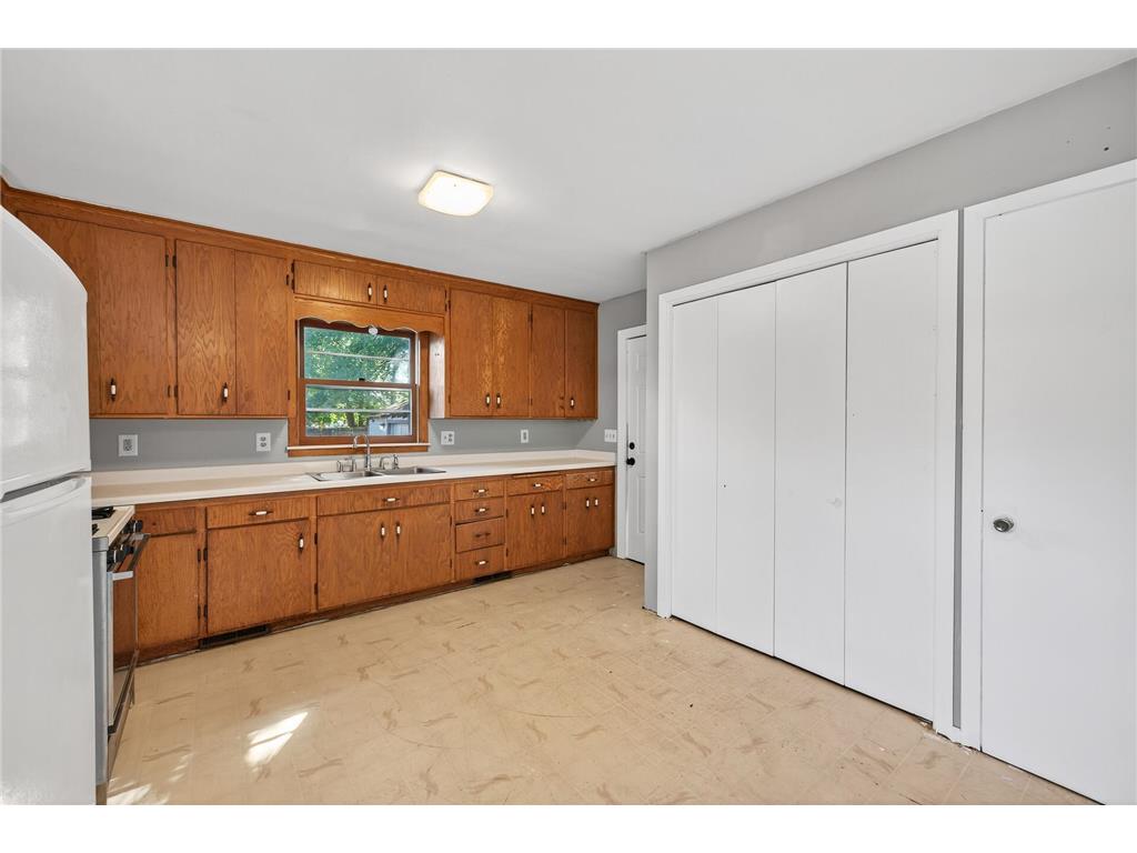 834 Iroquois Avenue Saint Paul MN 55119 7079701 image11