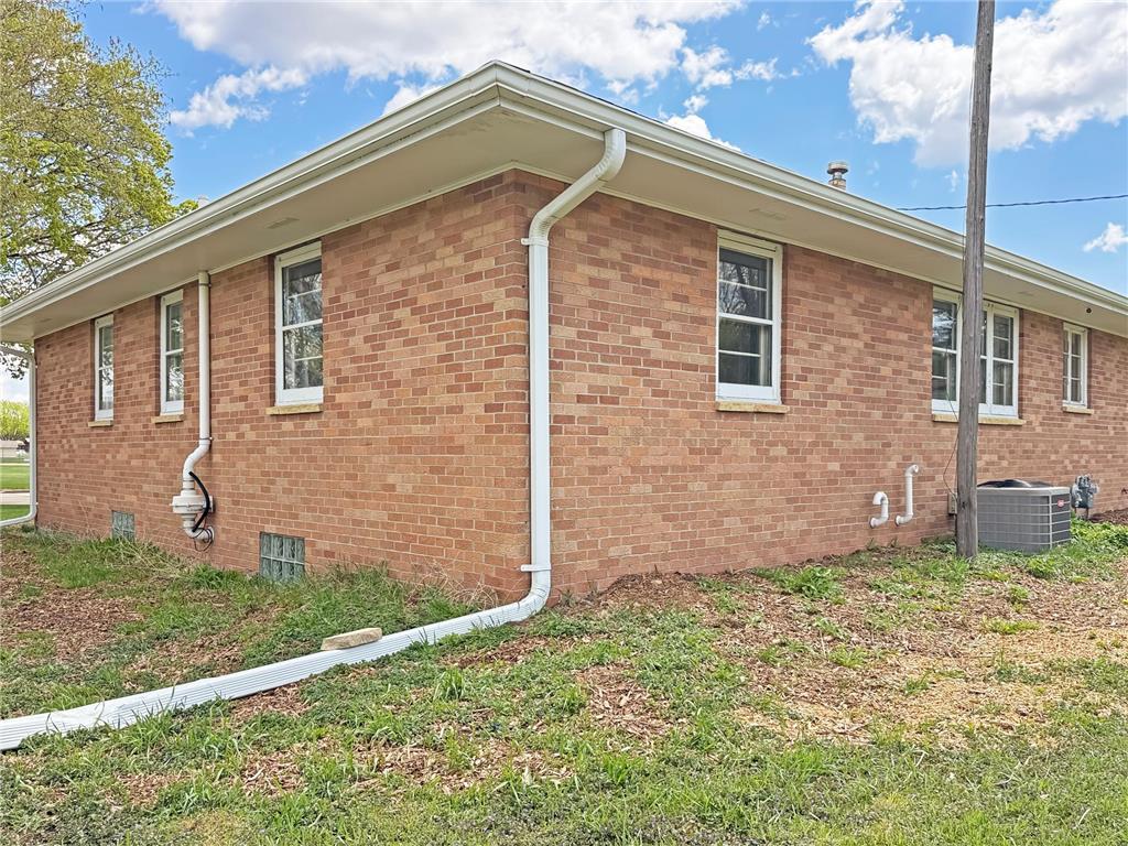 834 S Orient Street Fairmont MN 56031 7064766 image41