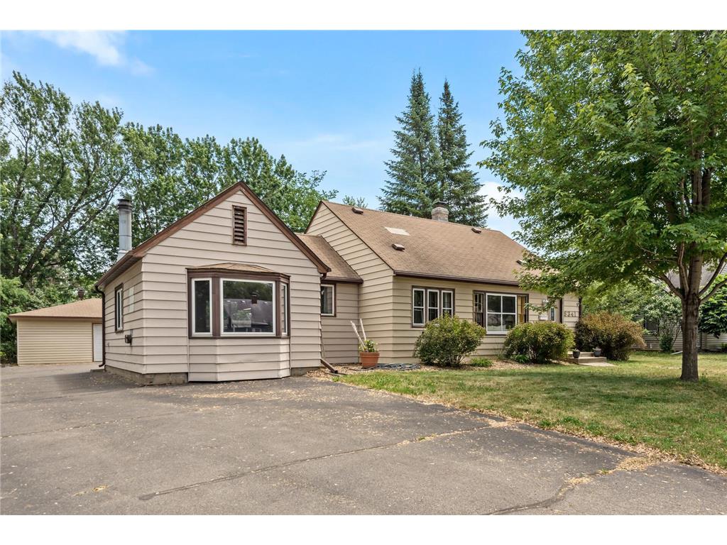 8341 Nicollet Avenue S Bloomington MN 55420 6384741 image1