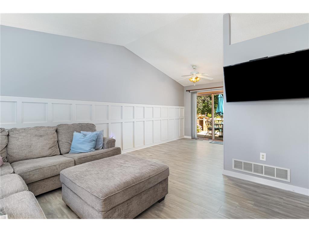 8345 Grace Court Victoria MN 55386 6815670 image3