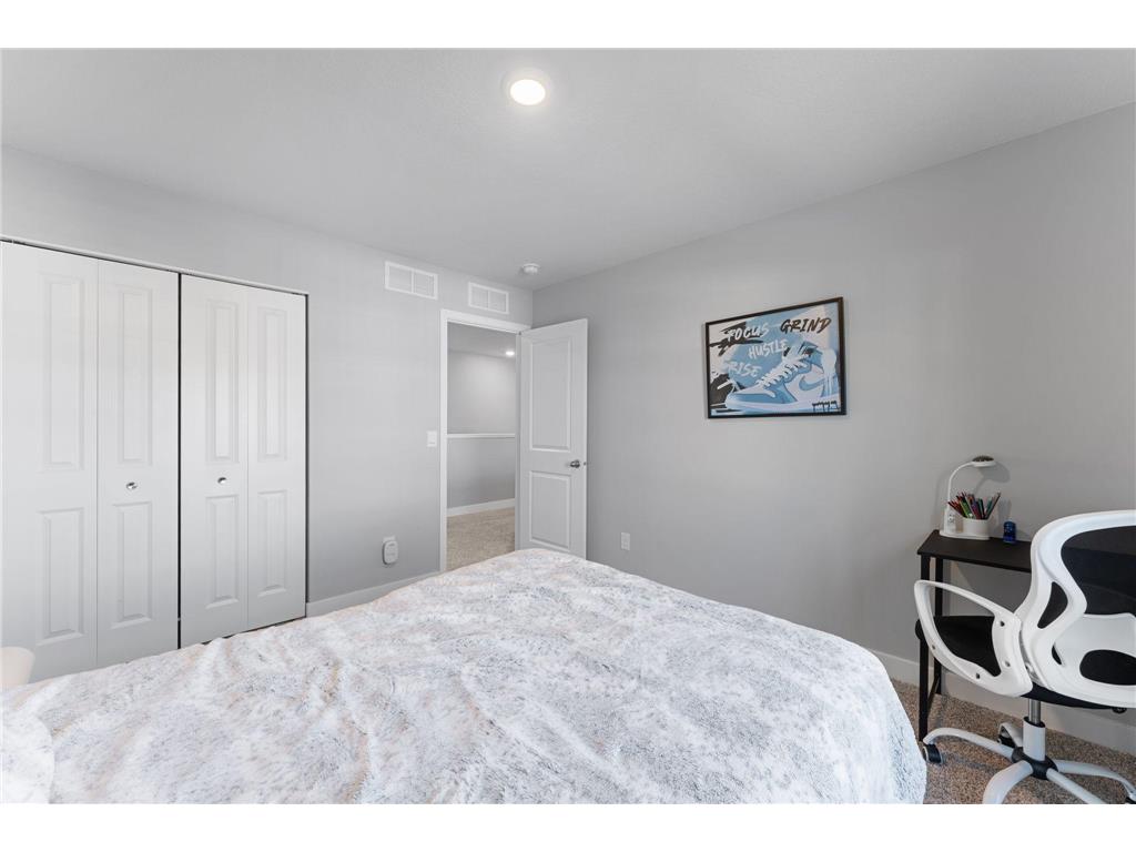 8345 Shire Trail Woodbury MN 55129 6808697 image23