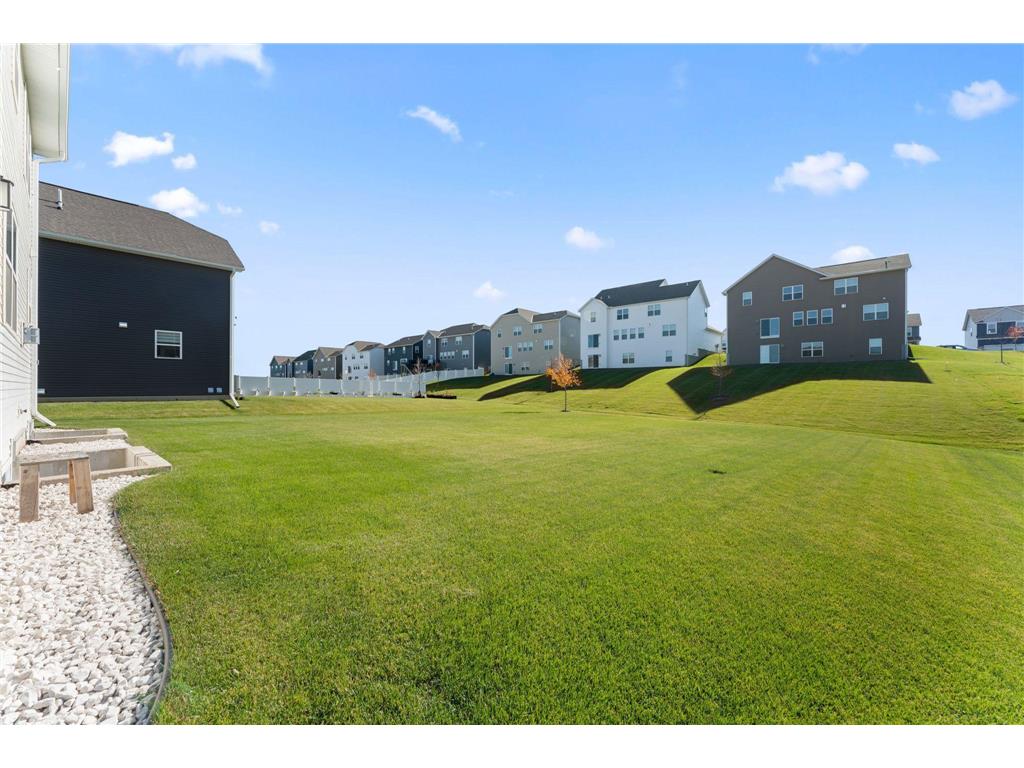 8345 Shire Trail Woodbury MN 55129 6808697 image6