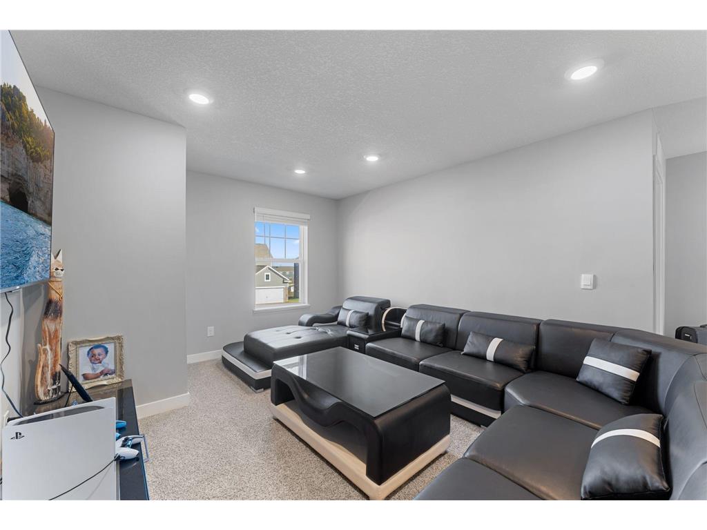 8345 Shire Trail Woodbury MN 55129 7012349 image21