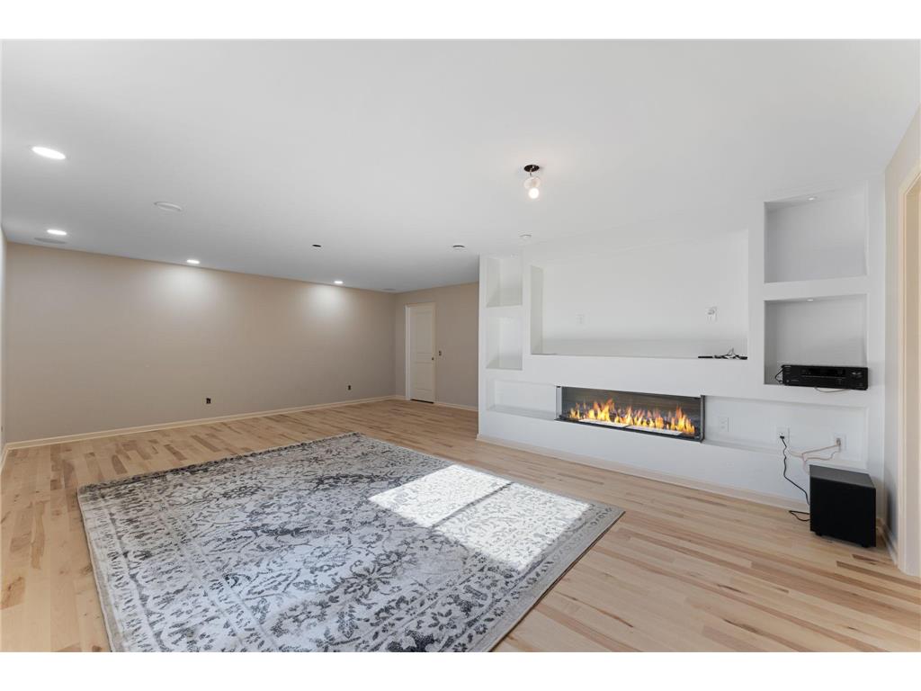 8345 Shire Trail Woodbury MN 55129 7012349 image33