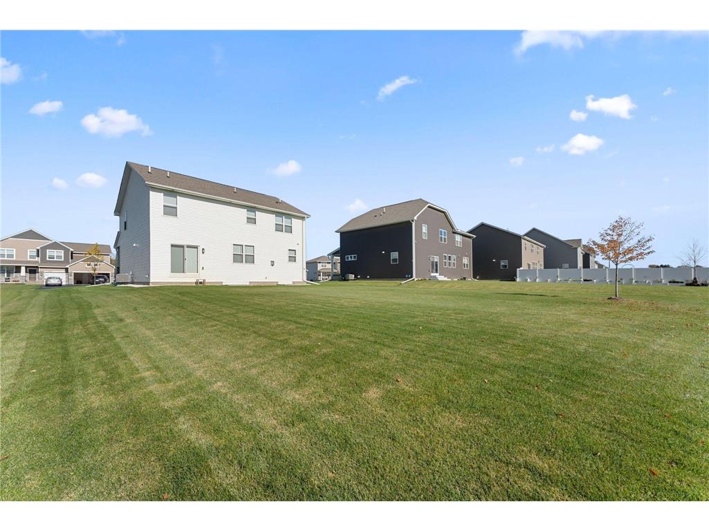 8345 Shire Trail Woodbury MN 55129 7012349 image5