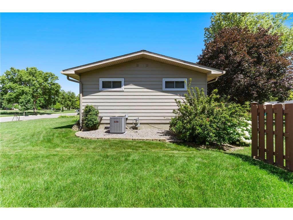 835 Harrington Street SW Hutchinson MN 55350 7064105 image41