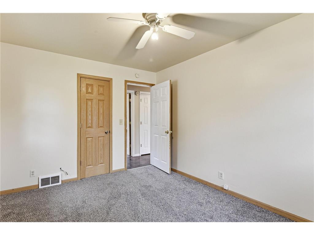 8352 Blaisdell Avenue S Bloomington MN 55420 7088703 image16