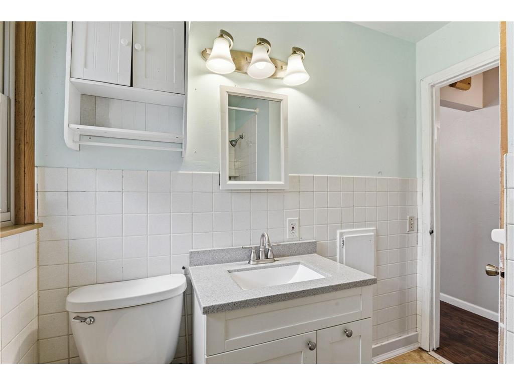 8352 Blaisdell Avenue S Bloomington MN 55420 7088703 image20