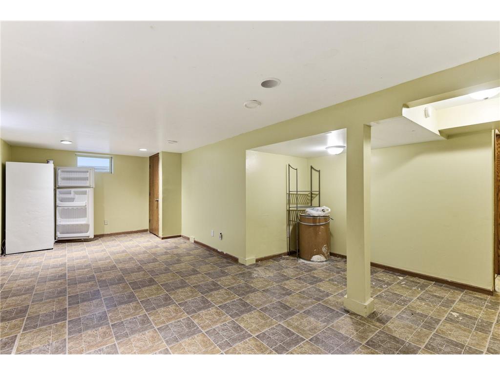 8352 Blaisdell Avenue S Bloomington MN 55420 7088703 image21