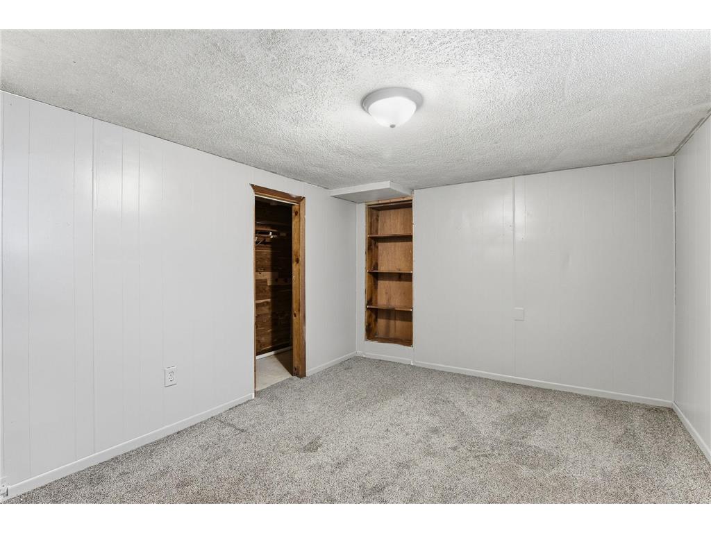 8352 Blaisdell Avenue S Bloomington MN 55420 7088703 image24