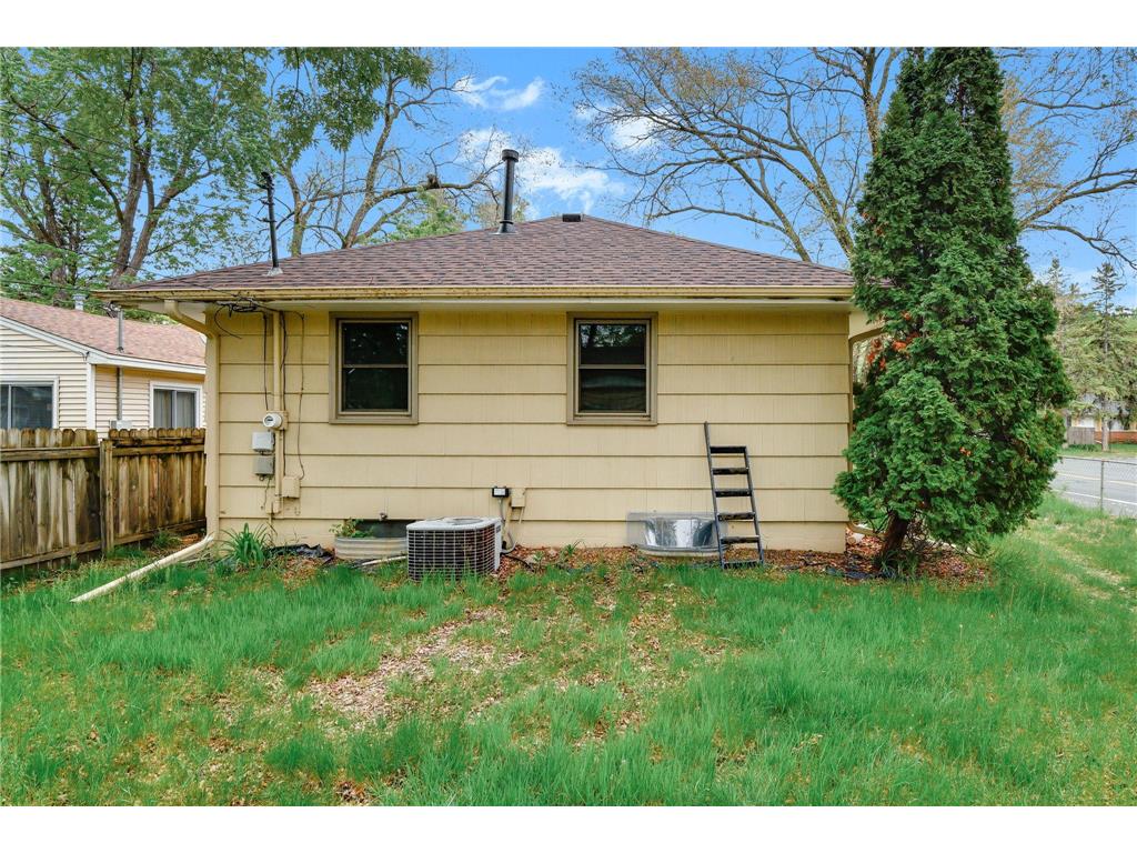 8352 Blaisdell Avenue S Bloomington MN 55420 7088703 image31