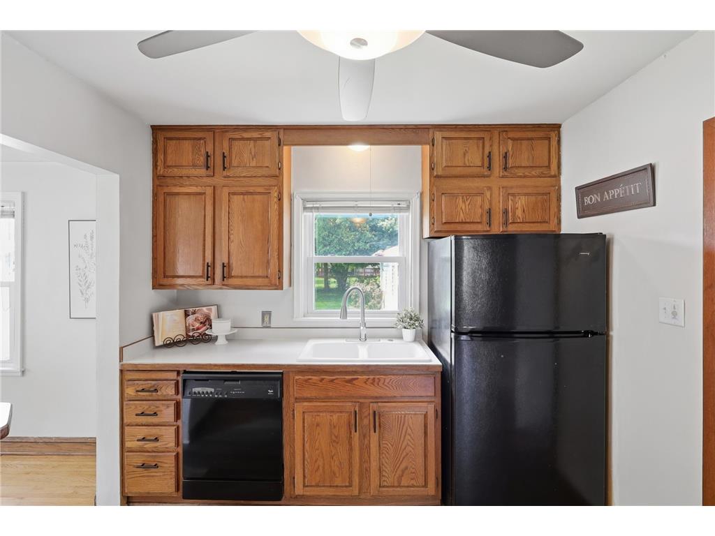 8352 Nicollet Avenue S Bloomington MN 55420 7033052 image10