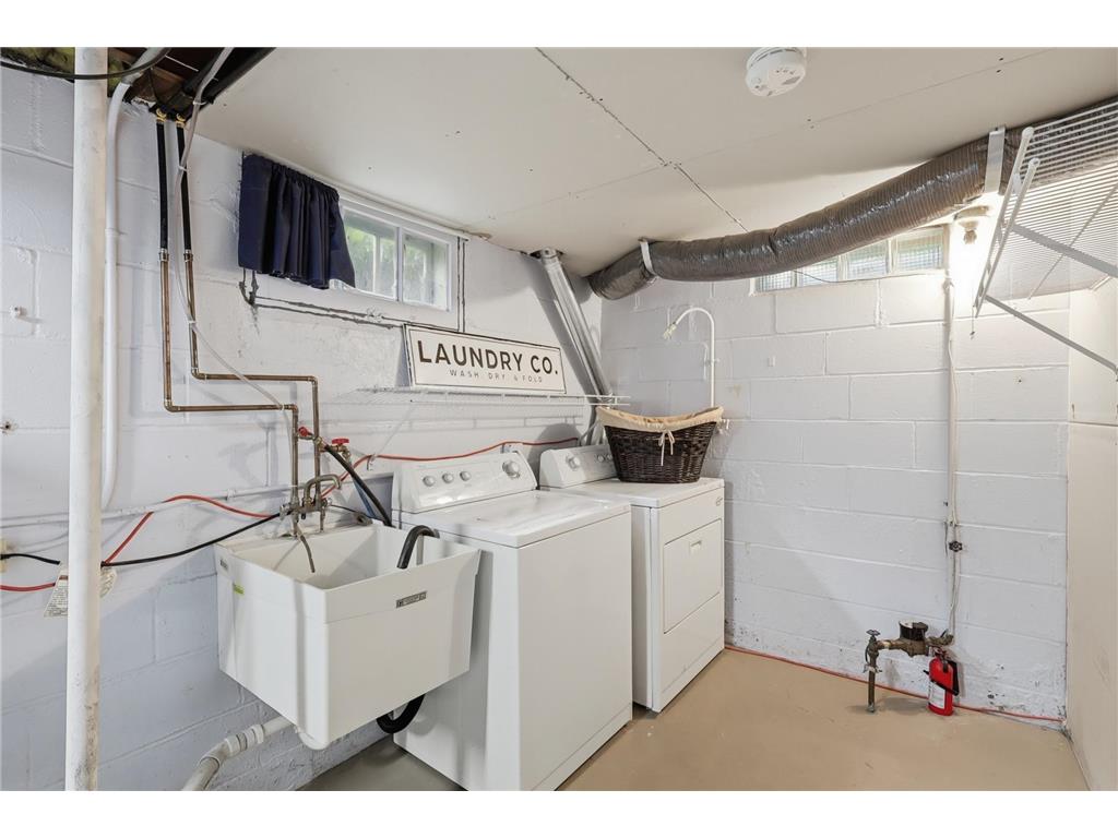8352 Nicollet Avenue S Bloomington MN 55420 7033052 image30