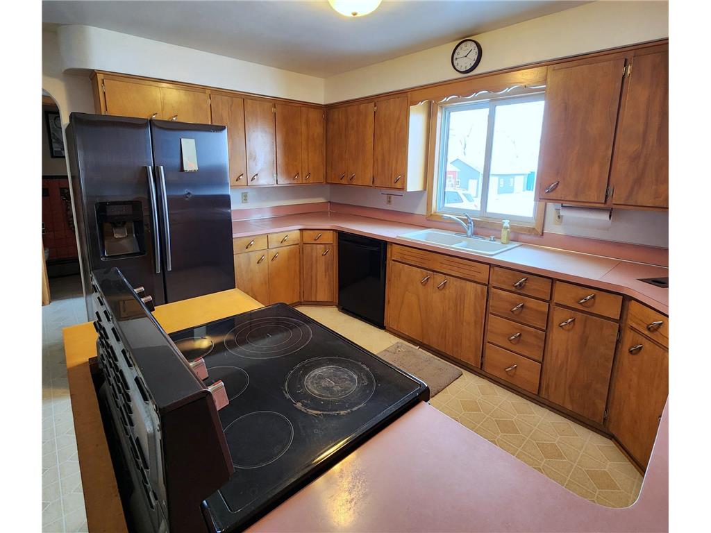 83581 405th Street, Bird Island, MN, 55310 MLS 6448978 Edina Realty