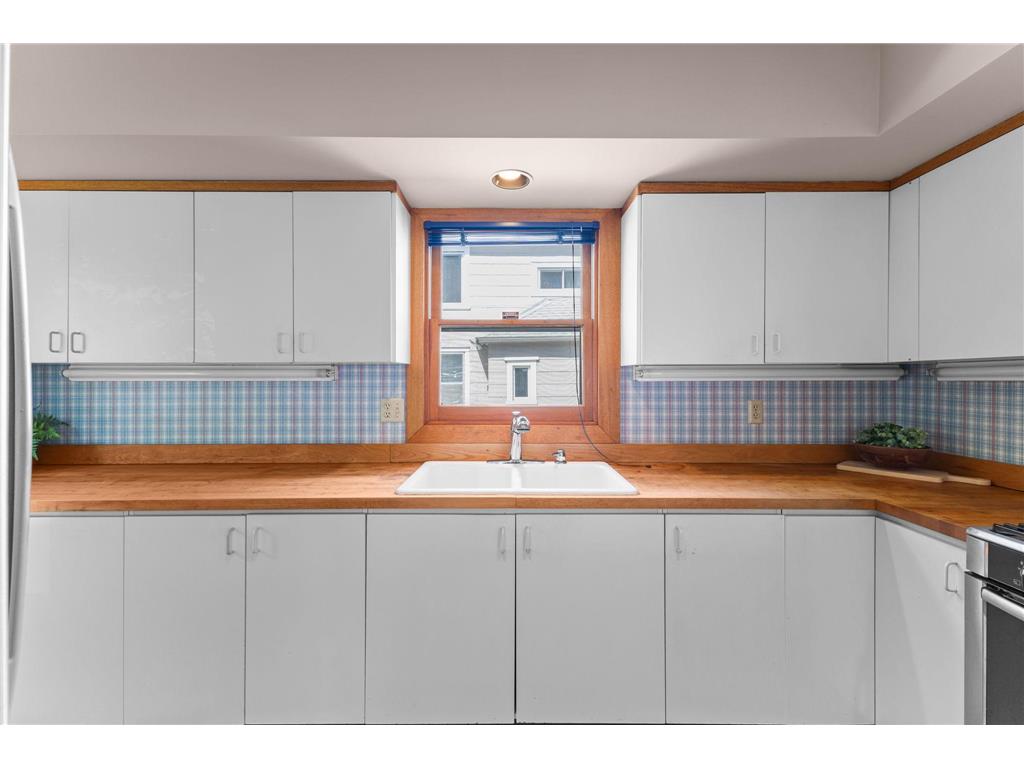 836 Minnehaha Avenue W Saint Paul MN 55104 7074497 image13