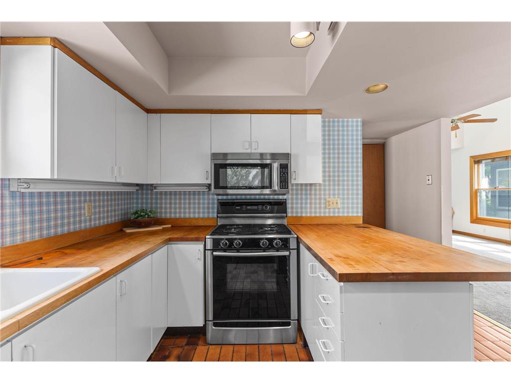 836 Minnehaha Avenue W Saint Paul MN 55104 7074497 image15
