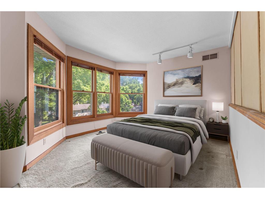 836 Minnehaha Avenue W Saint Paul MN 55104 7074497 image20