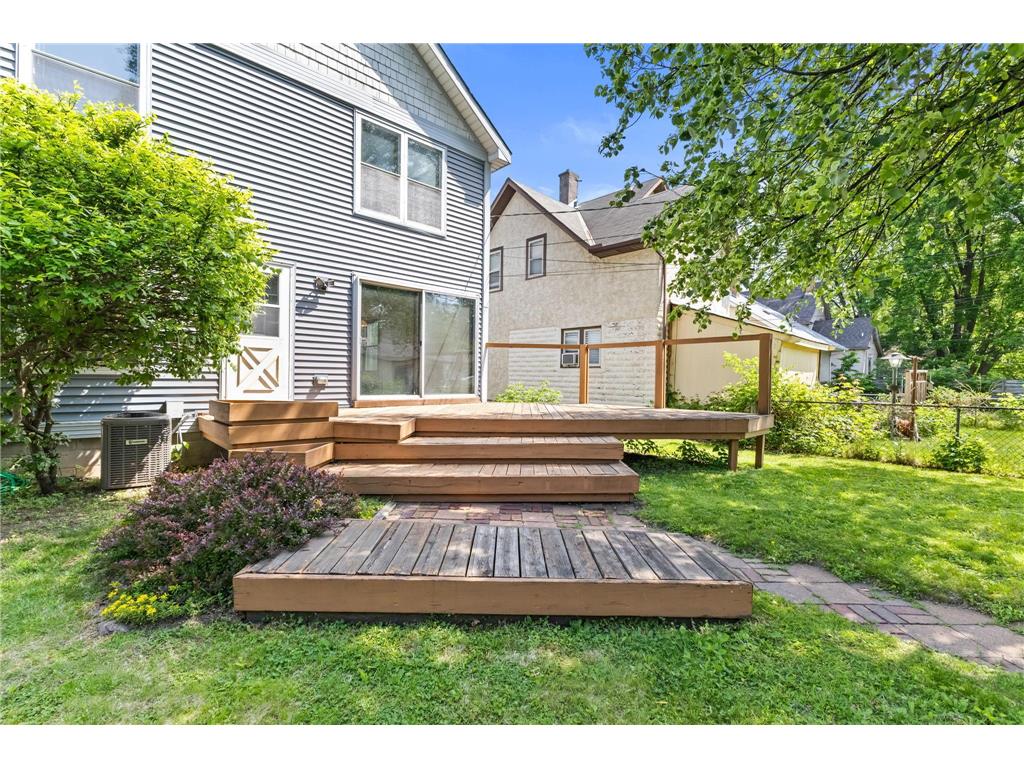 836 Minnehaha Avenue W Saint Paul MN 55104 7074497 image27