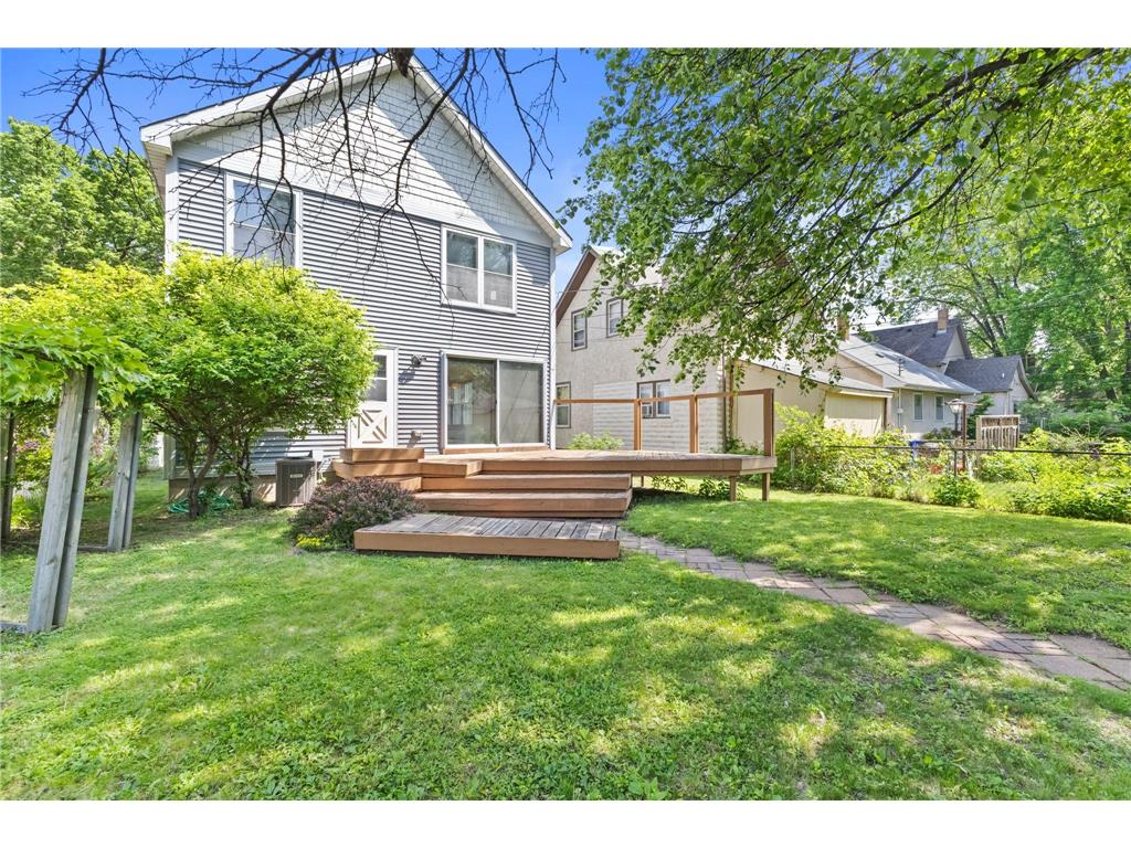 836 Minnehaha Avenue W Saint Paul MN 55104 7074497 image28