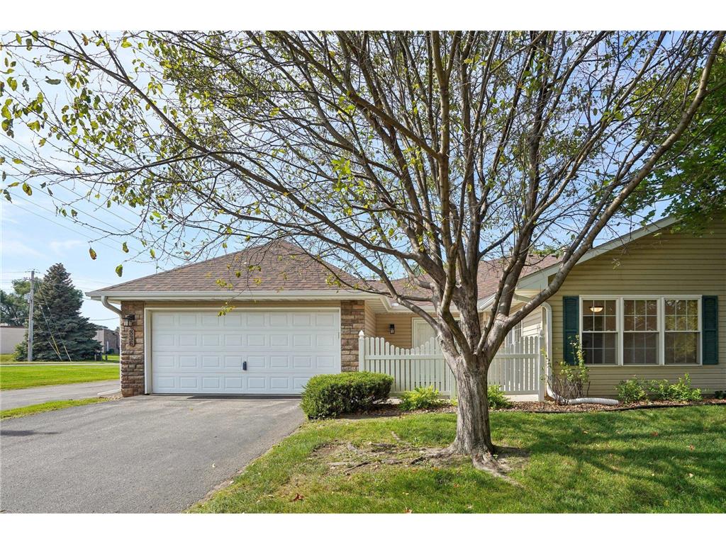 836 Roundhouse Street Shakopee MN 55379 6602655 image1