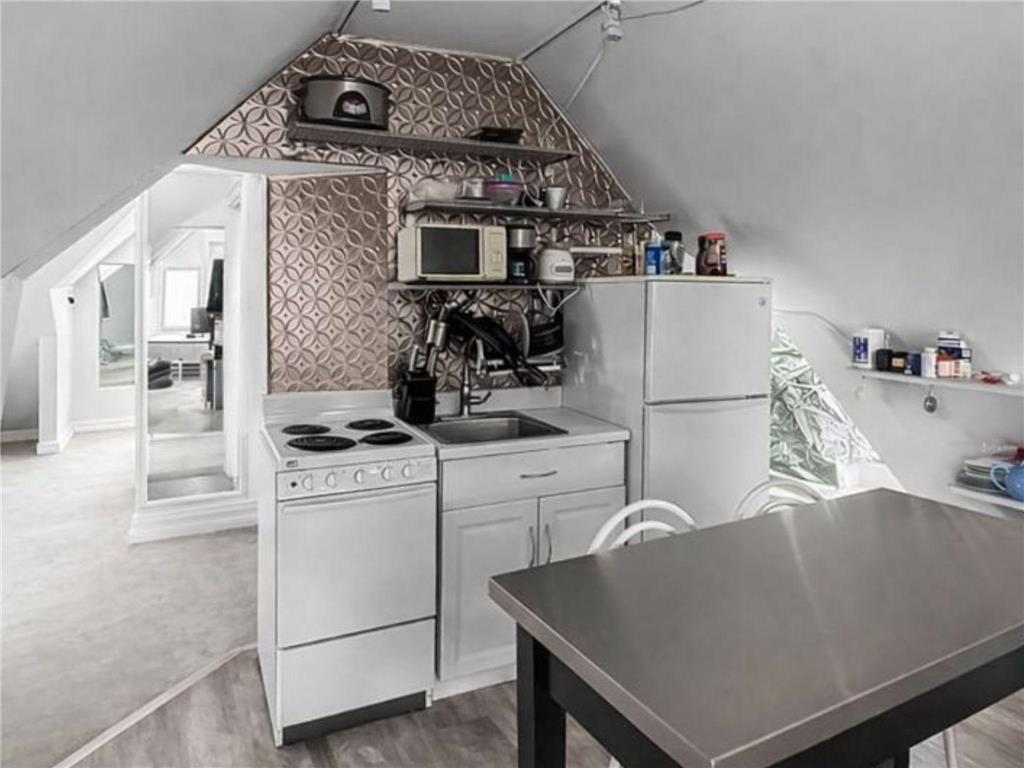 836 Thornton Street Minneapolis MN 55414 7003895 image7