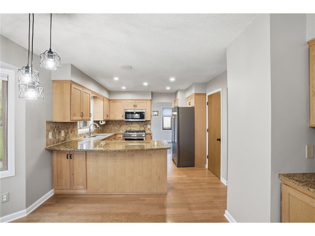 8361 W Lake Drive Chanhassen MN 55317 7060642 image11