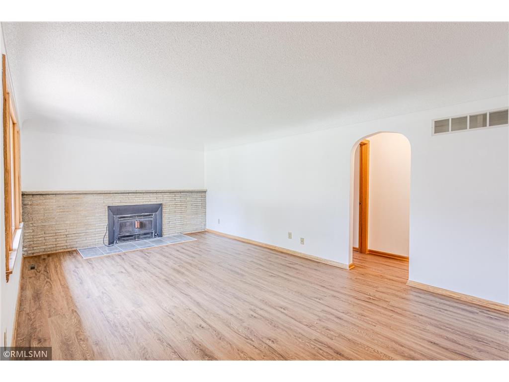837 Monroe Street Anoka MN 55303 7101951 image14