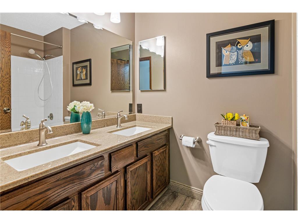 8370 W 107th Street Bloomington MN 55438 7047833 image10