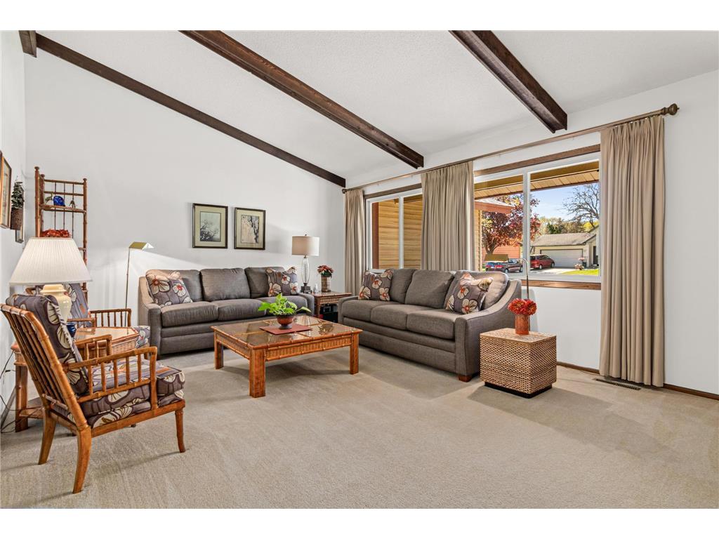 8370 W 107th Street Bloomington MN 55438 7047833 image3