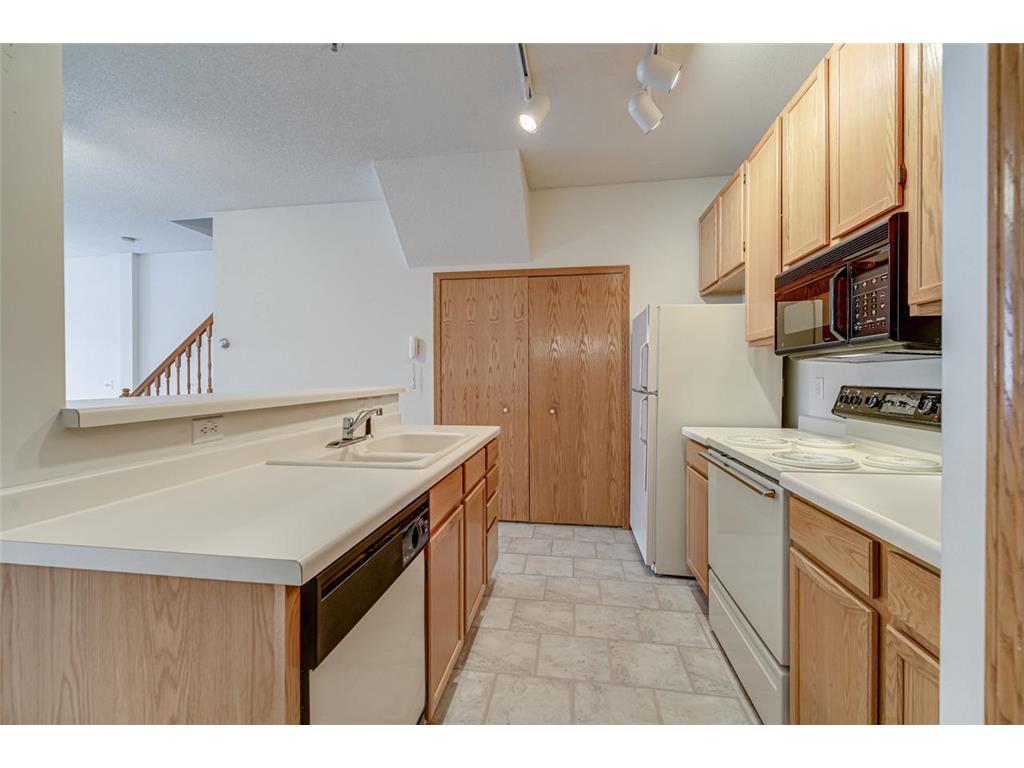 8372 Kimball Drive Eden Prairie MN 55347 7045695 image17