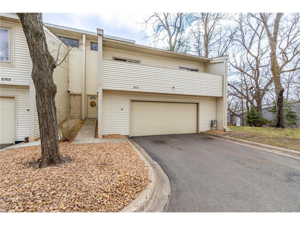 8372 Lower 138th Court Apple Valley MN 55124 6706417 image1