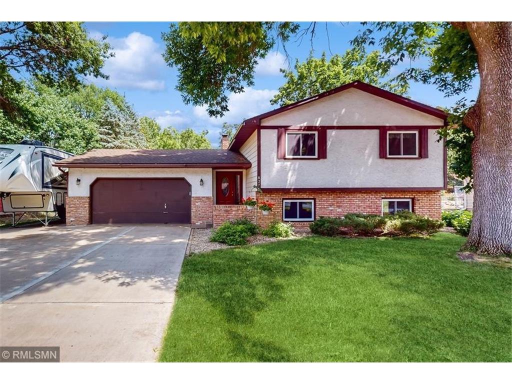 8375 Greenwood Drive Mounds View MN 55112 6387579 image1