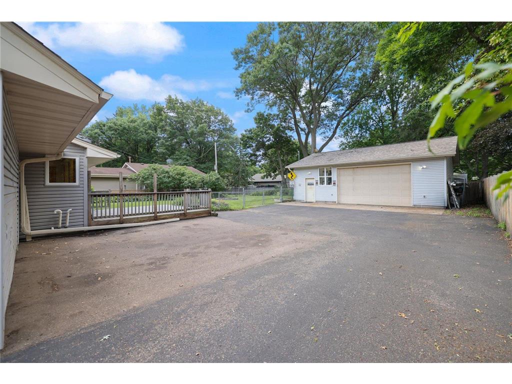 8378 Groveland Road Mounds View MN 55112 7095908 image27