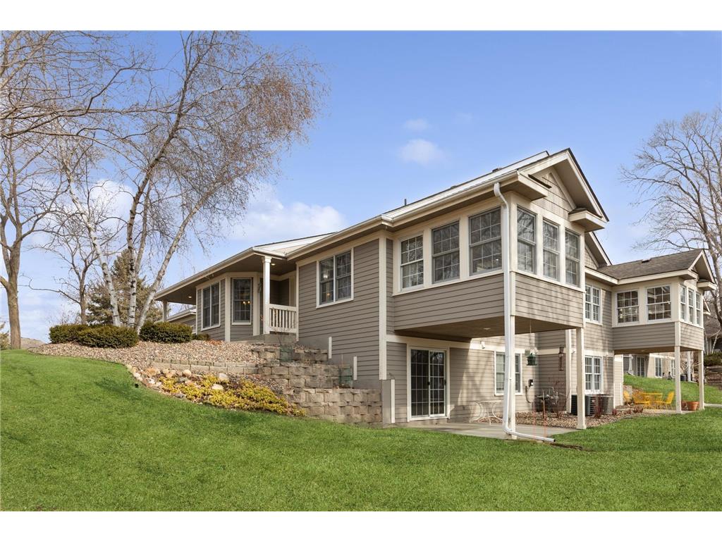 838 Ivy Lane, Eagan, MN, 55123 MLS 6484125 Edina Realty