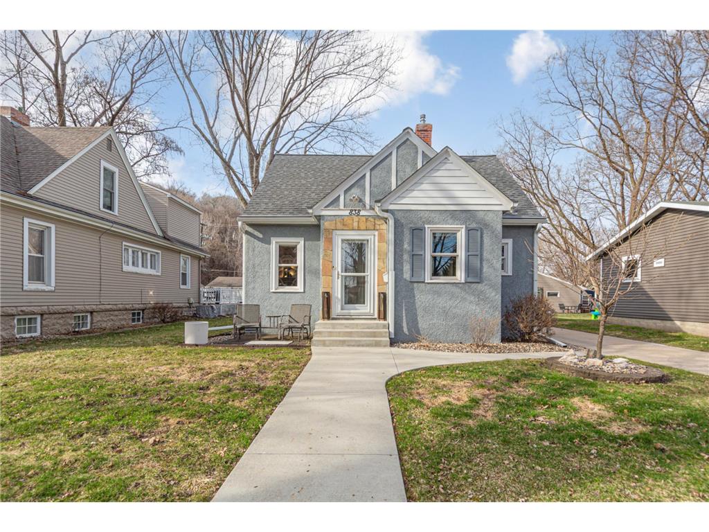 838 Nicollet Avenue North Mankato MN 56003 7052305 image1