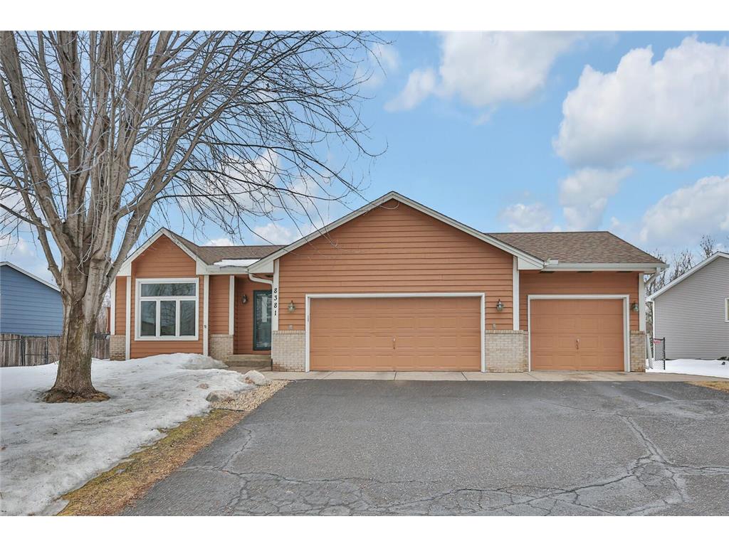 8381 Larch Street NW Coon Rapids MN 55433 6344551 image1