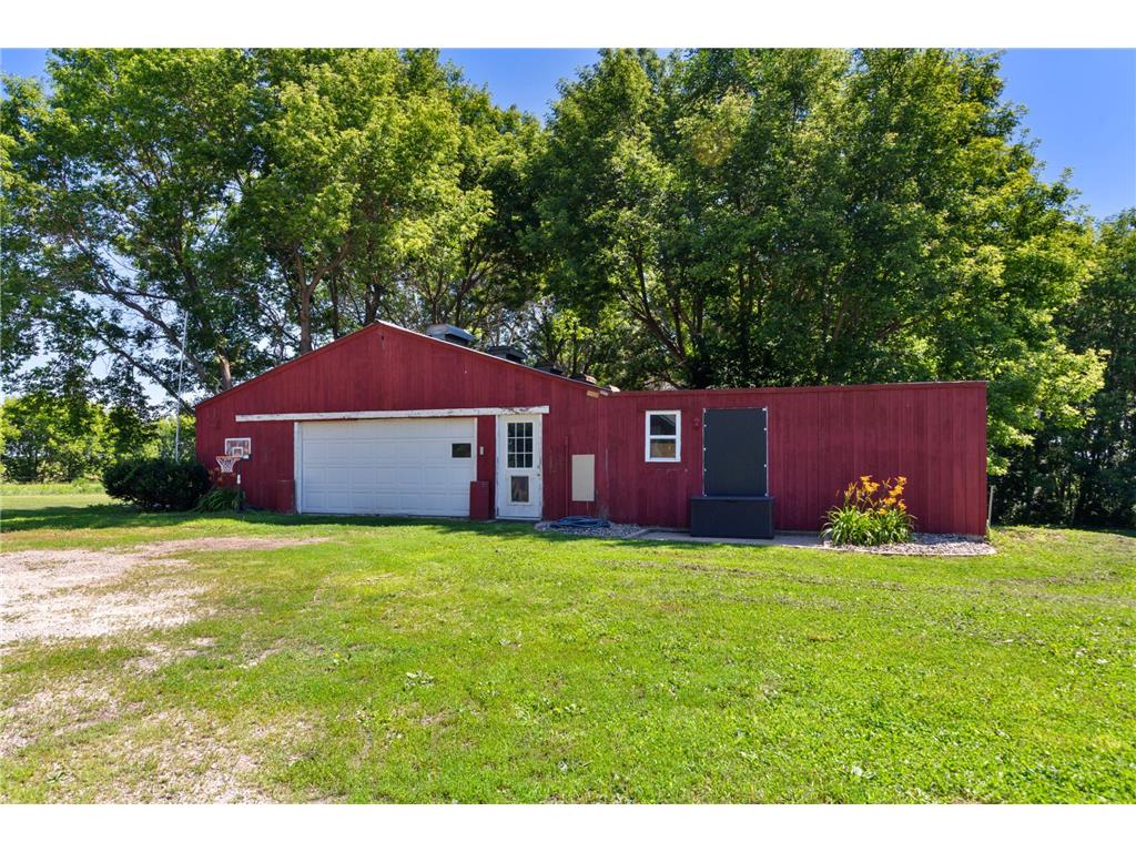 83839 310th Street Ellendale MN 56026 7103117 image37