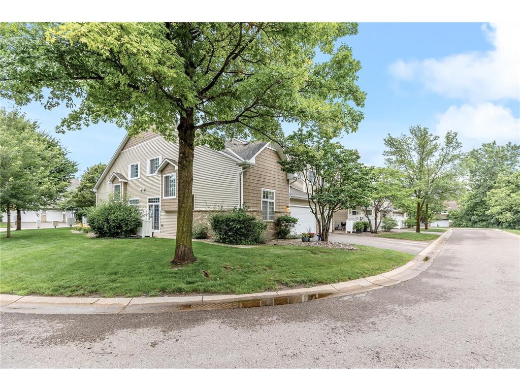 8387 Kimball Drive, Eden Prairie, MN, 55347 MLS 6562995 Edina Realty