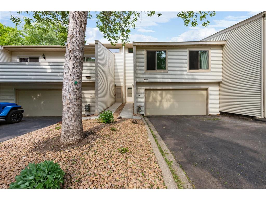 8387 Lower 138th Court Apple Valley MN 55124 6363563 image1