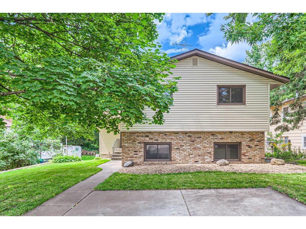 839 19th Avenue N South Saint Paul MN 55075 6567208 image1