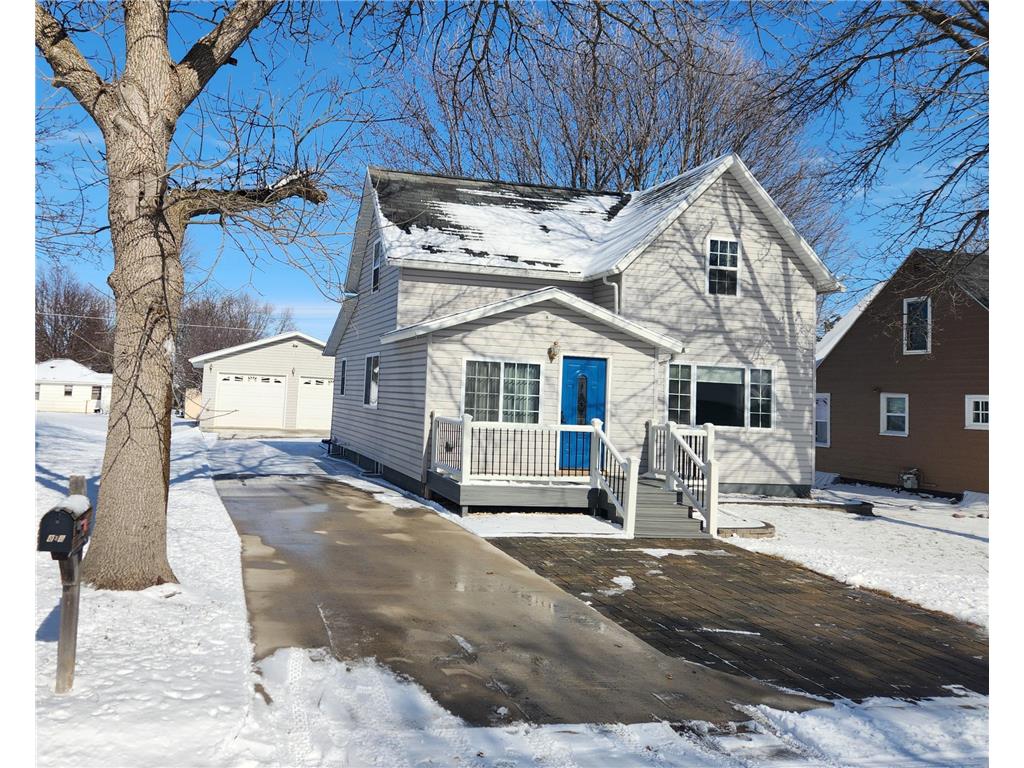 839 6th Street SW Pipestone MN 56164 6490109 image1