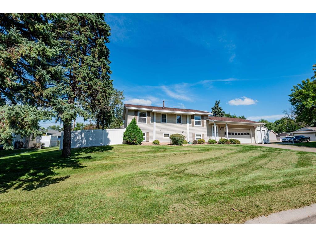 8390 81st Street S Cottage Grove MN 55016 6775993 image1