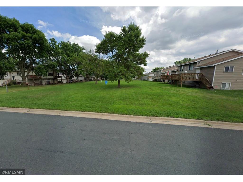 8398 Yates Avenue Brooklyn Park MN 55443 6819914 image2