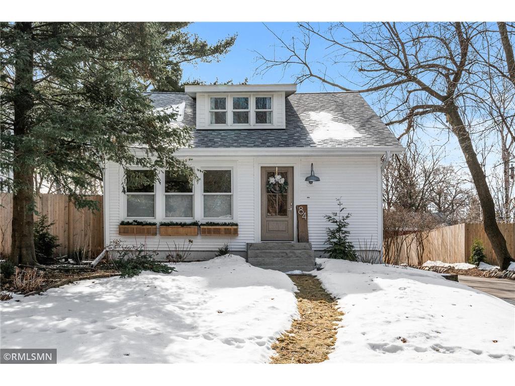 84 Dahlia Street Mahtomedi MN 55115 - White Bear 6683600 image1