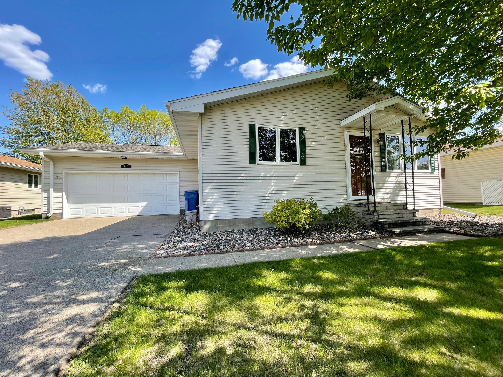 840 52nd Avenue, Goodview, MN 55987 MLS 5756505 Edina Realty