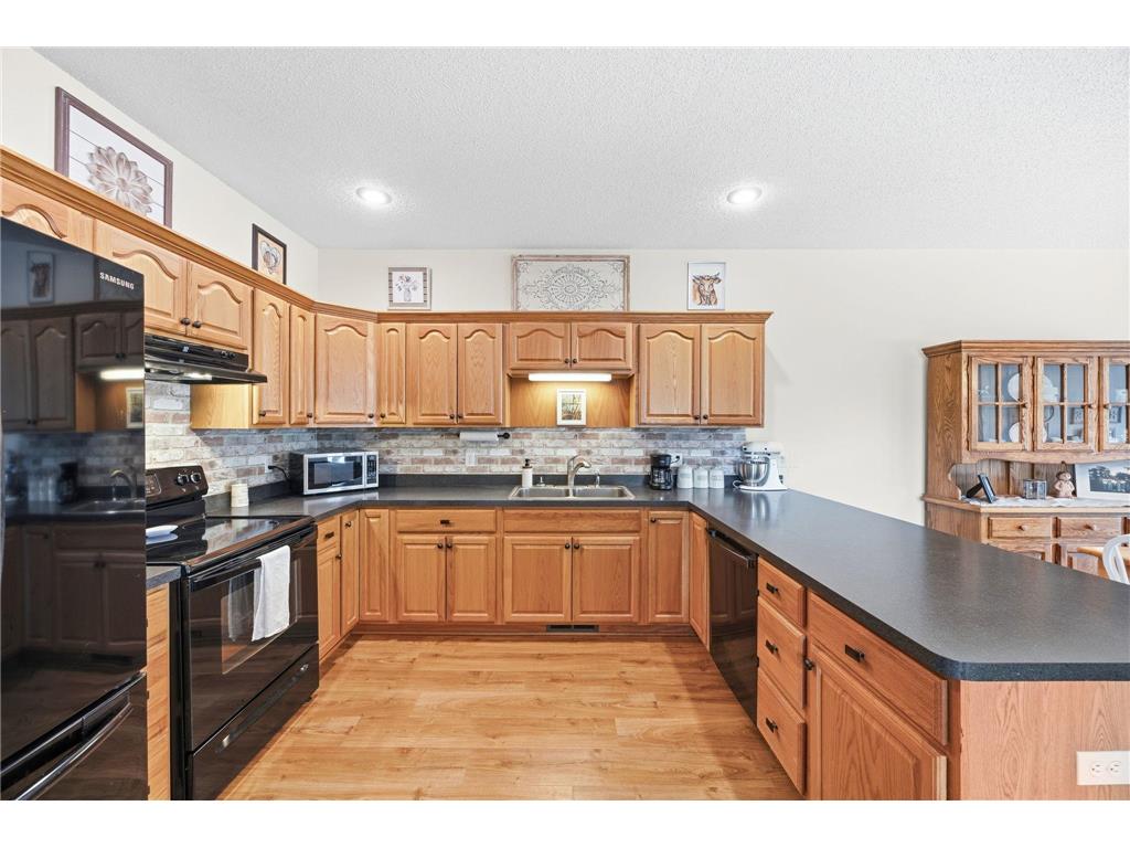 840 Cleveland Avenue SW Hutchinson MN 55350 7097599 image5