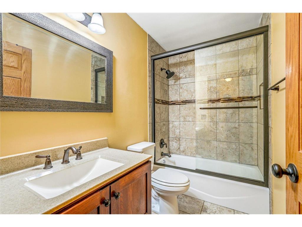 840 County Road D East Little Canada MN 55109 7062663 image18