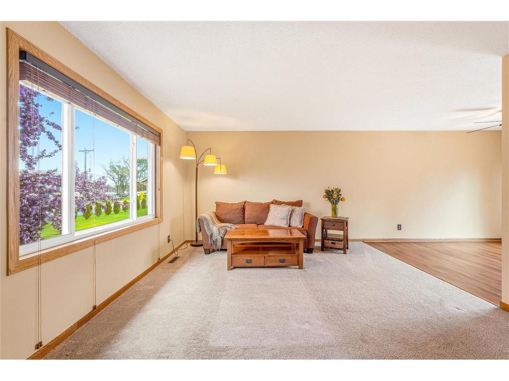 840 County Road D East Little Canada MN 55109 7062663 image8
