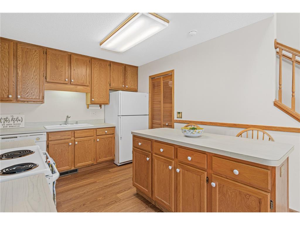 840 Old Town Drive New Brighton MN 55112 7054859 image10