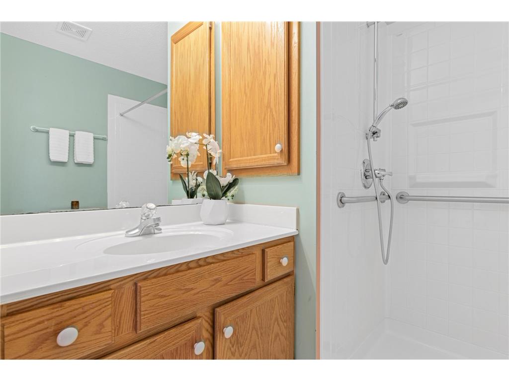 840 Old Town Drive New Brighton MN 55112 7054859 image20